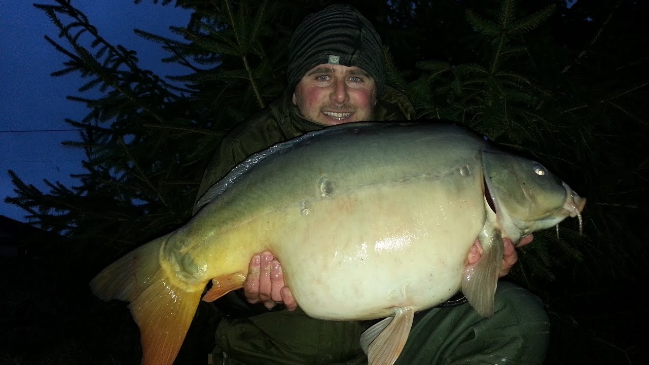 Carp fishing in France - Etang du Furet  at Nauticarp 2017...Pêche de la carpe