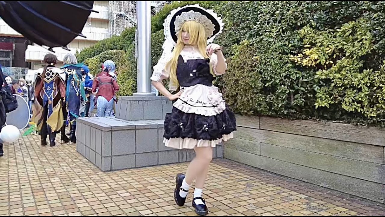 Cosplay Show in Tokyo Ikebukuro