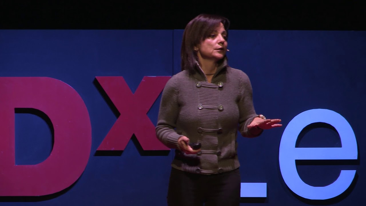 Aprendizaje de lenguas, estereotipos e identidad | Esperanza Roman | TEDxLeon