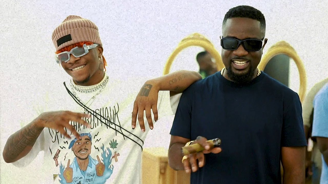 Sarkodie & Oxlade - Non Living Thing (Visualiser)