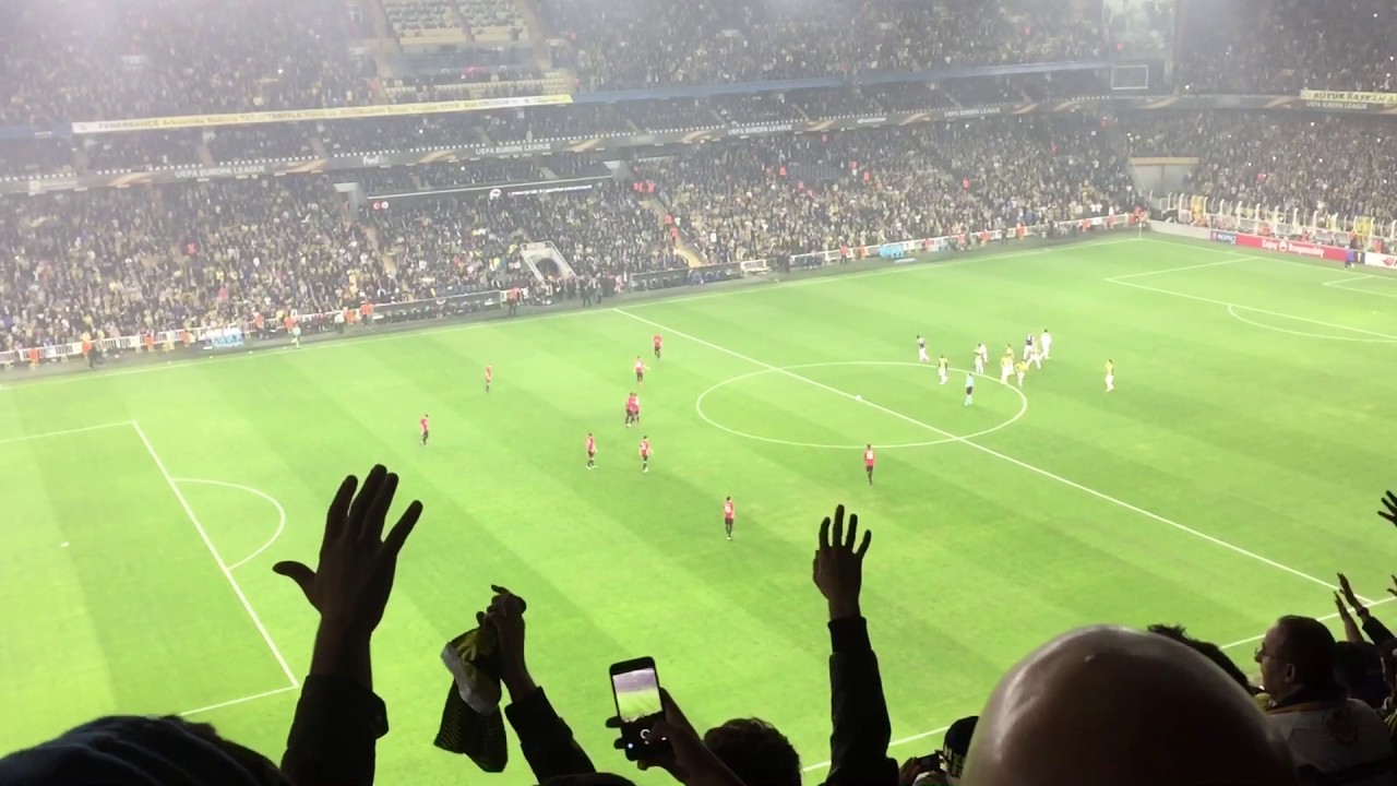 Fenerbahçe - Manchester United maç öncesi seremoni ve Sow rövaşata golü