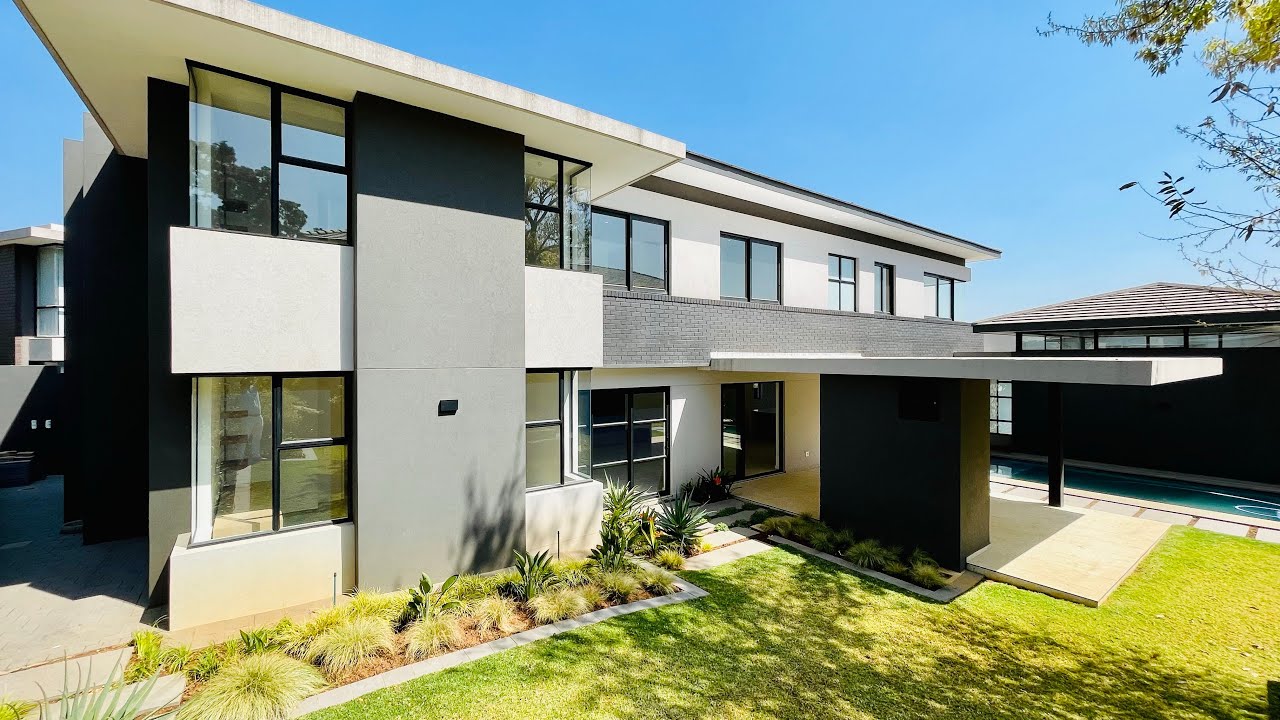 Bedfordview / Johannesburg Brand New Modern House In The Neibourhood Lifestyle Estate For Sale