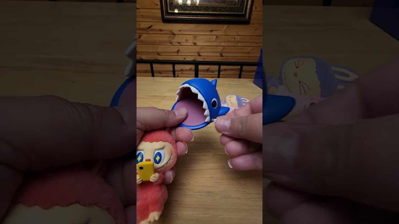 The Monsters 1:00 A.M. Series Unboxing! 