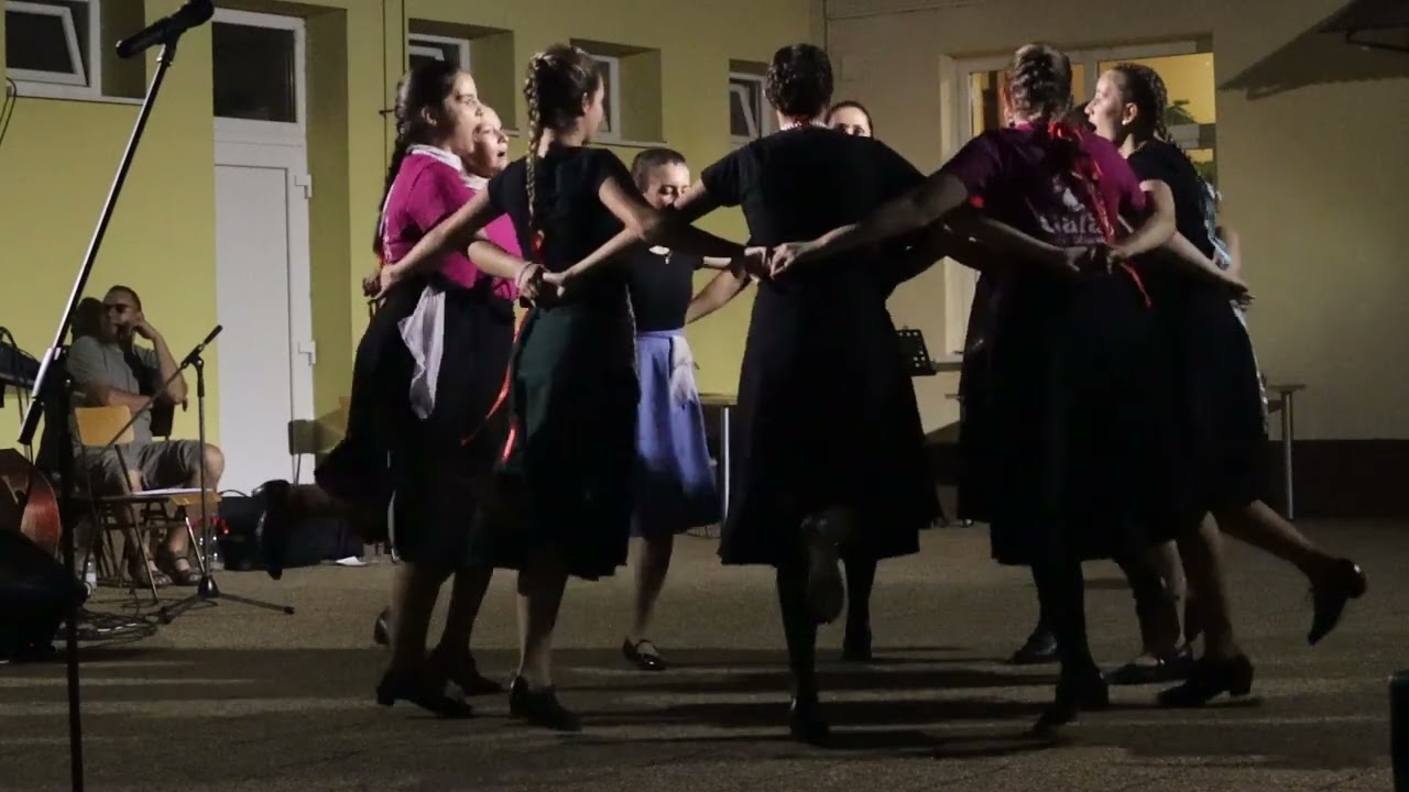 XVI. Garai Népművészeti Tábor - magyarbődi táncok