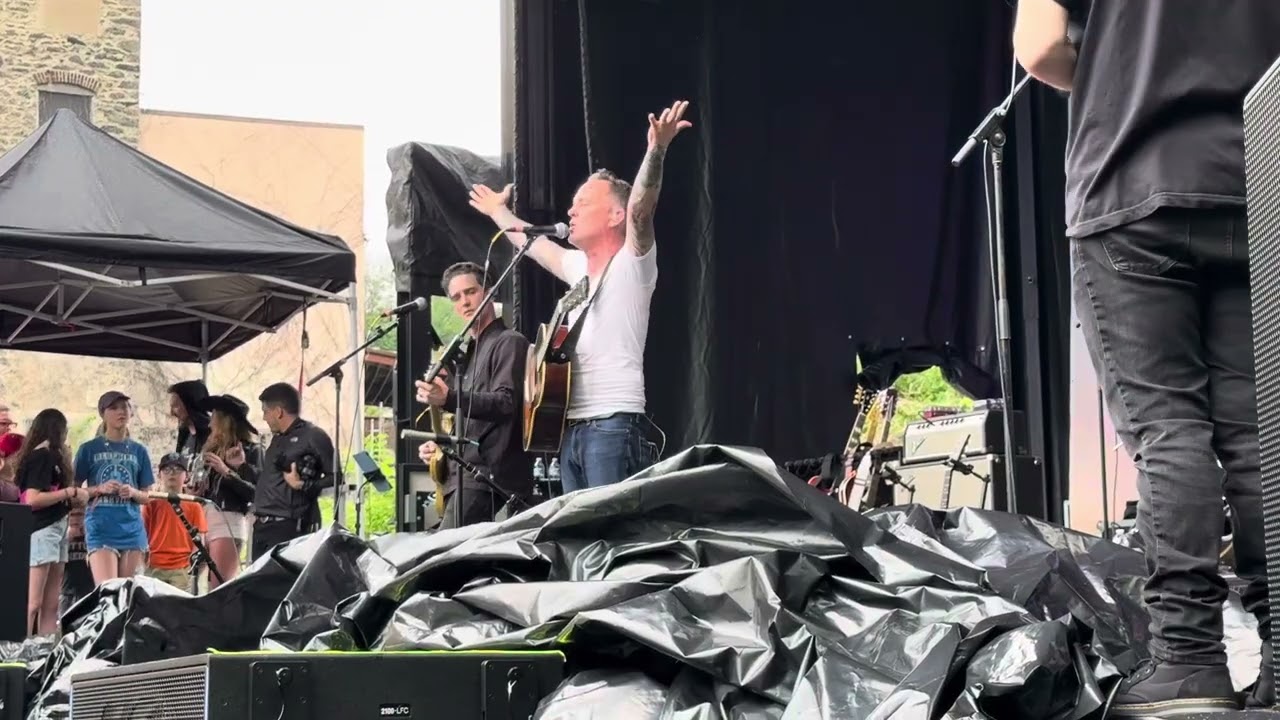 Dave Hause & The Mermaid “Eye Aye I” @ Sing Us Home - Philadelphia PA 5/4/25