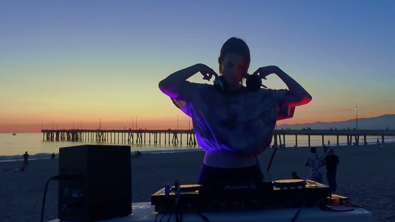 FRAMI | MELODIC HOUSE SUNSET MIX
