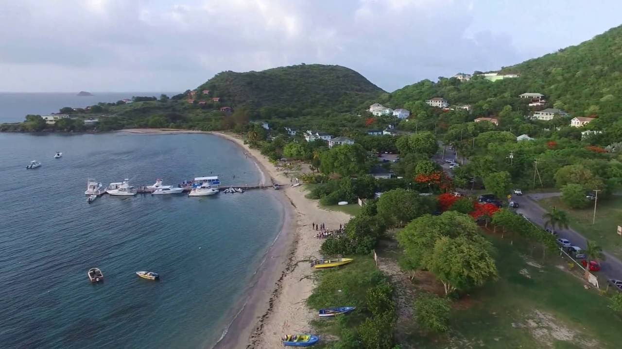 Oualie Beach, Nevis