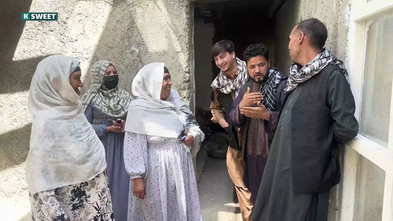 خاله نفیسه و خیبر سادات به دیدن فامیل سارا جان رفتند 😱😍😘