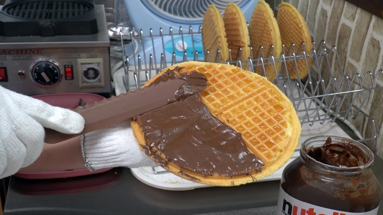 Вафли с мороженым Nutella l Взбитые сливки $ 0.84 / $ 1.26