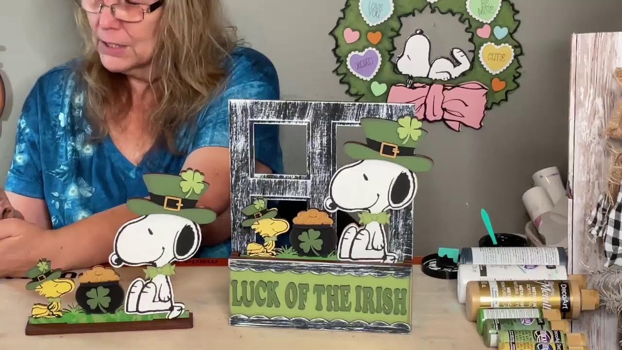 ☘️☘️☘️ St. Patrick’s Snoopy & Woodstock stander and window insert - diy craft kit ☘️☘️☘️