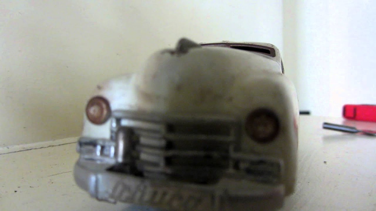 VINTAGE SCHUCO 1750 U.S. ZONE GERMANY WING-UP TOY CAR