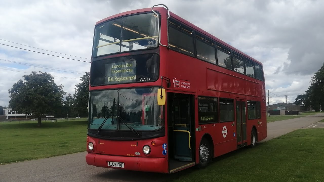 Me Driving VLA131 (LJ05GWF) ALX400 Volvo B7TL