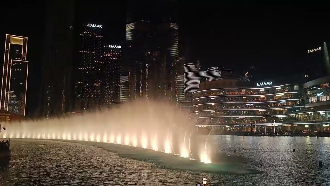 First Time at Dubai's Burj Khalifa | Dancing Fountain Show Experience 🤩 #burjkhalifa #dubailife