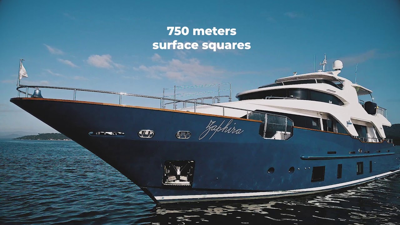 Benetti Delfino 93 