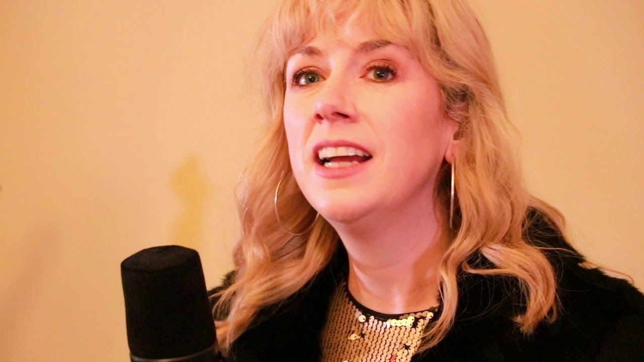 Muireann Nic Amhlaoibh & Billy Mag Fhloinn - The Parting Glass