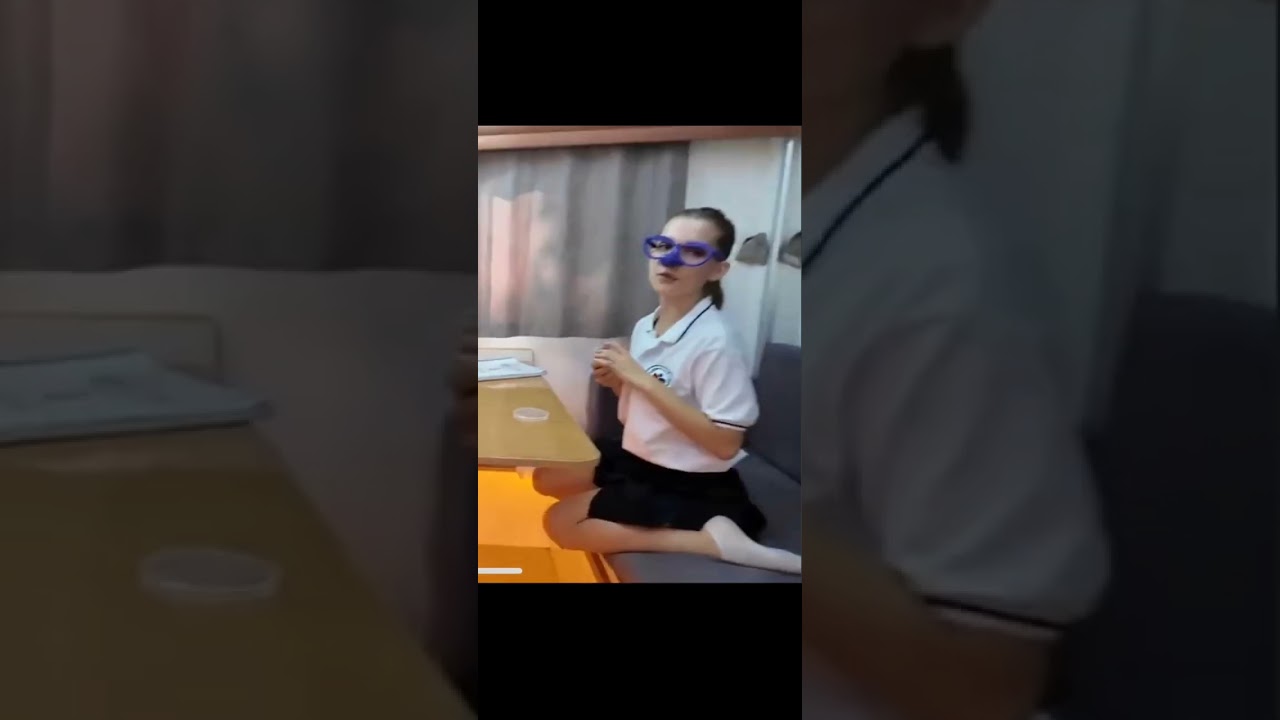 part 3 Ecrin Su Çoban güzel ayakları ve güzel beyaz çorapları