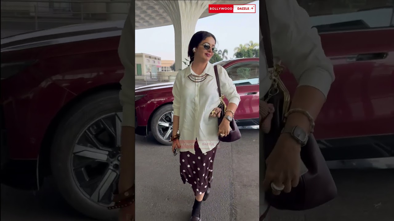 Neha Pendse spotted at airport