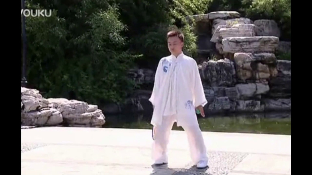 太极柔力球Play ball using  TAICHI