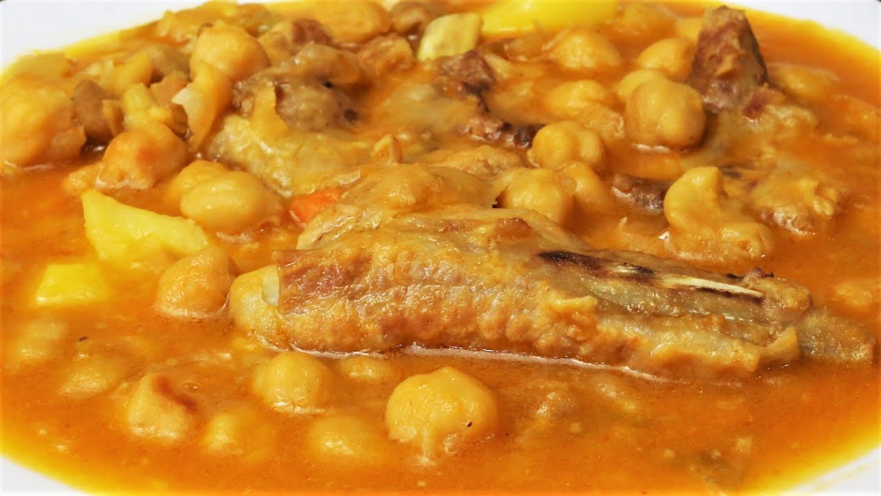 Guiso de garbanzos con costillas de cerdo ibérico