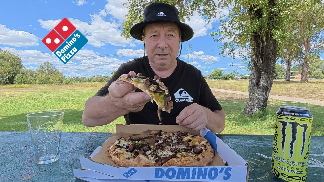 Большая семейная пицца «Филадельфийский чизстейк» от Domino’s по низкой цене.