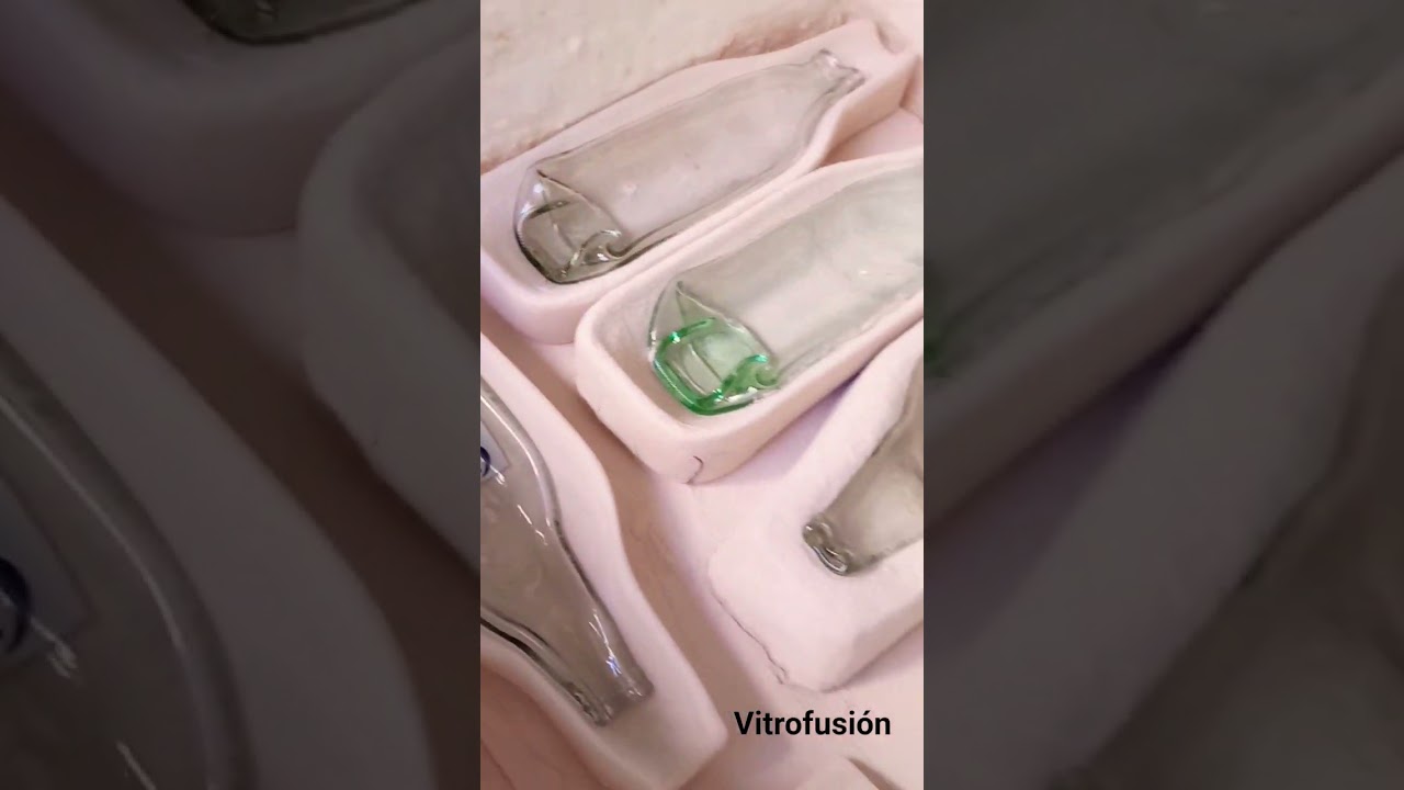 Botellas fundidas. Vitrofusi&oacute;n por internet #art #vitrofusion #botellatrasbotella #botellas