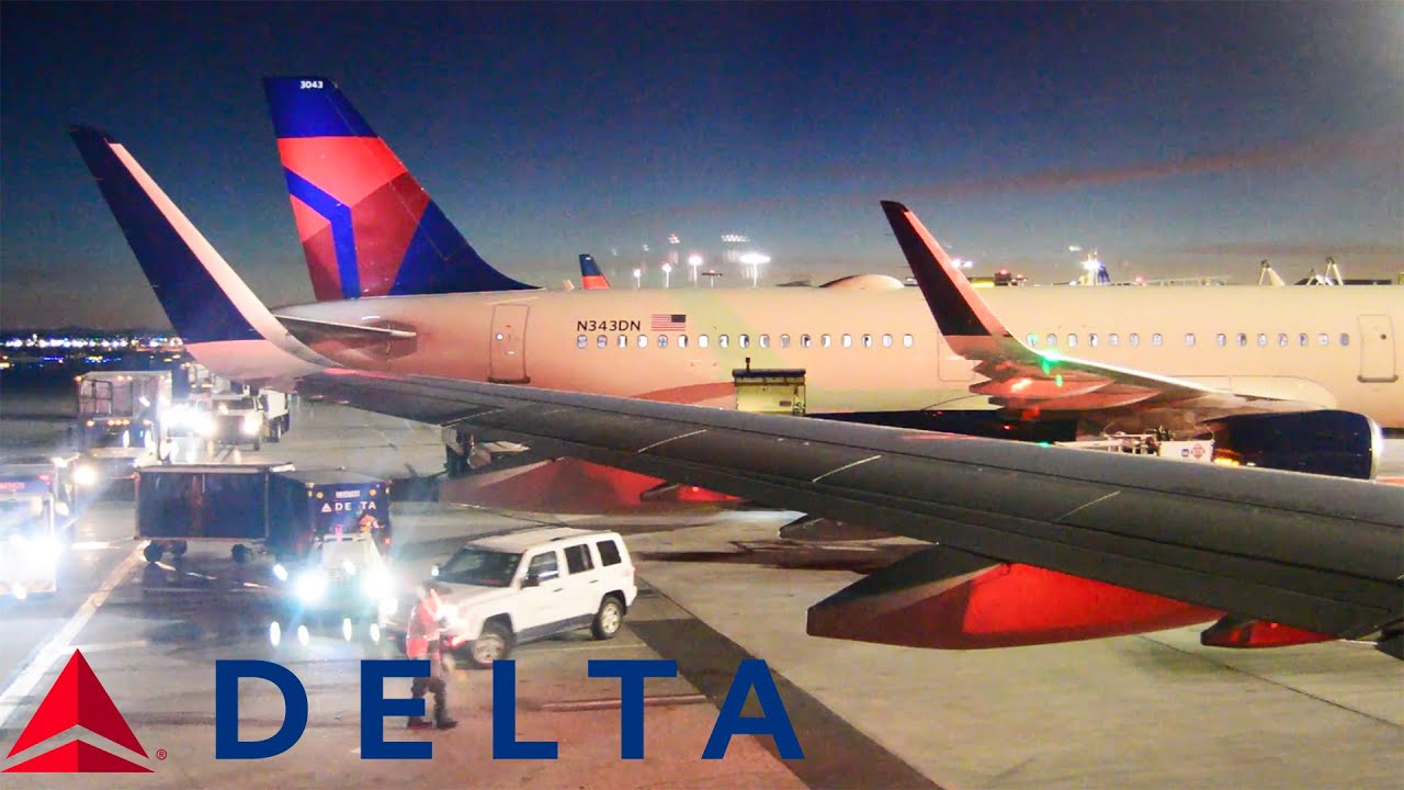Delta Air Lines Airbus A321neo Landing in Los Angeles (LAX)