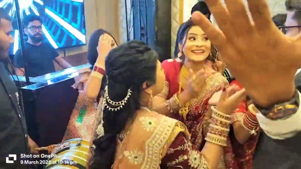Tilk ka dhmal dance sbne dance karte karte to stage tor  Dala 
