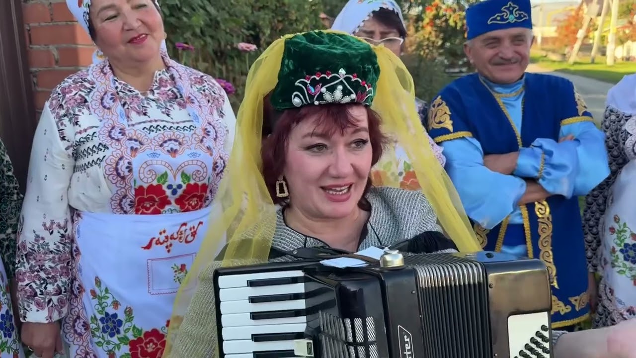 Казанның Кадыш бистәсенә  «Аулак өй» гә чакырдылар. Җырлап- биеп, чәй эчеп кайттым #аулакөй #татары 