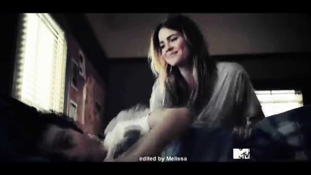 Stiles & Malia// wait