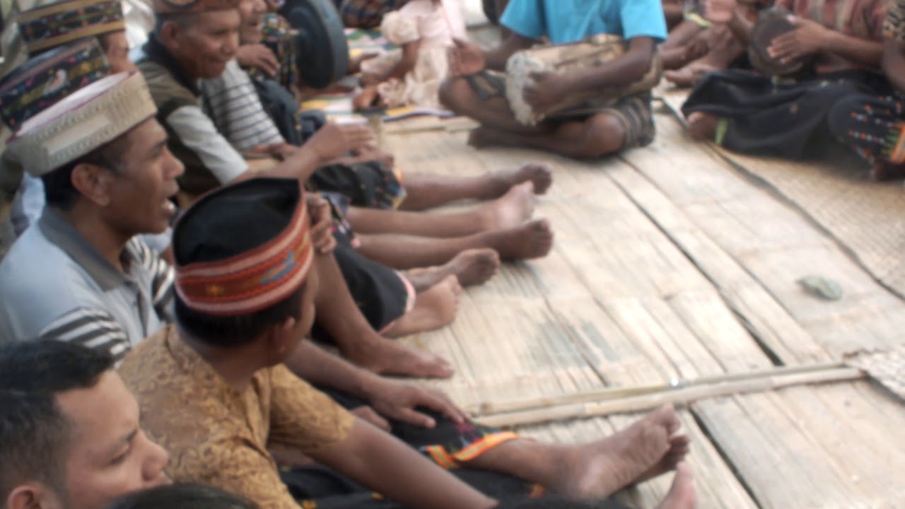 Mbata Adat Razong