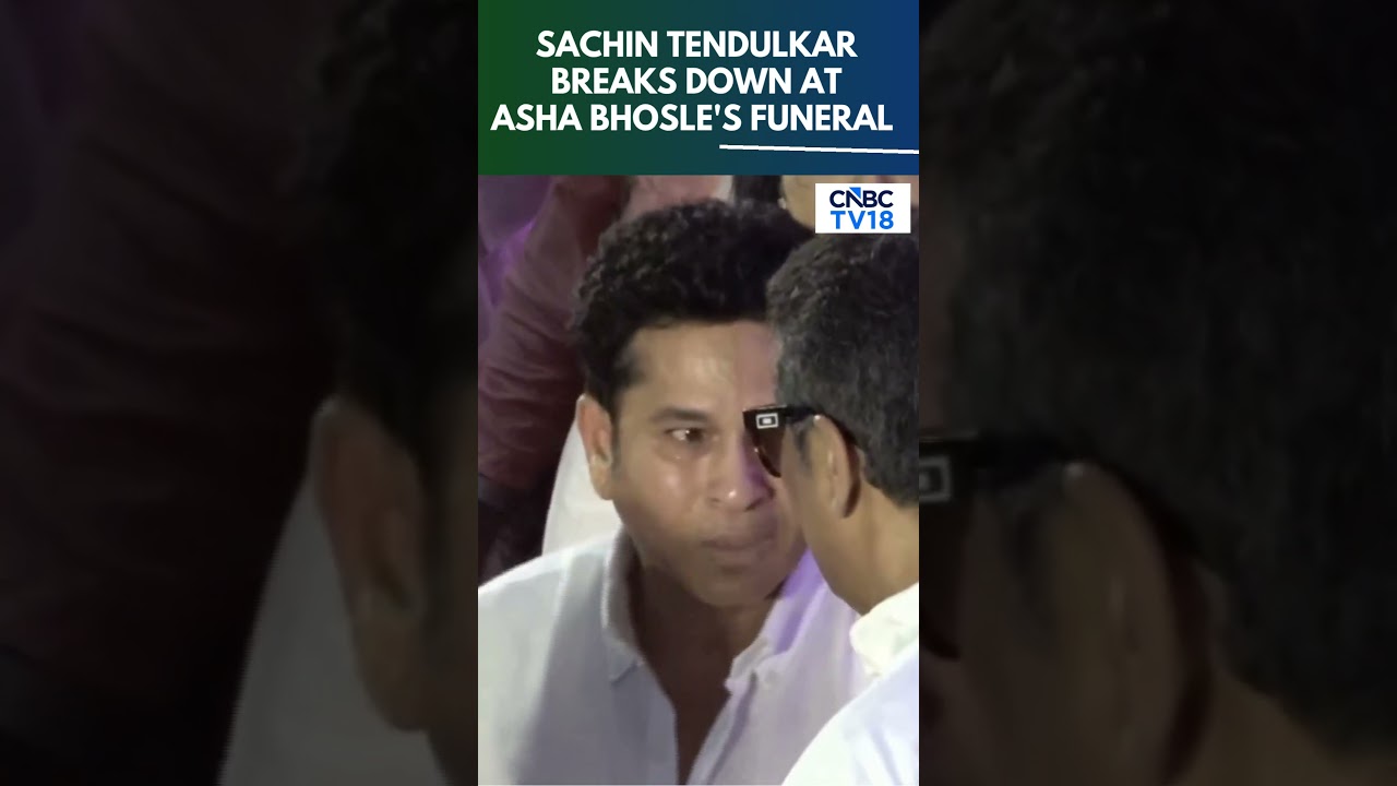 Sachin Tendulkar Breaks Down While Paying Last Respects To Asha Bhosle | Asha Bhosle Funeral | N18S