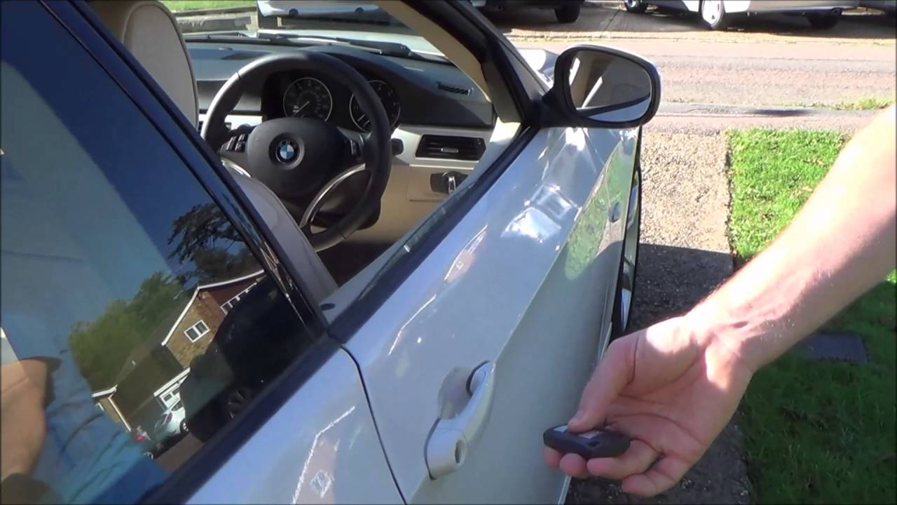 How To operate the OPEN & CLOSE Convenience feature on a BMW 3 SERIES