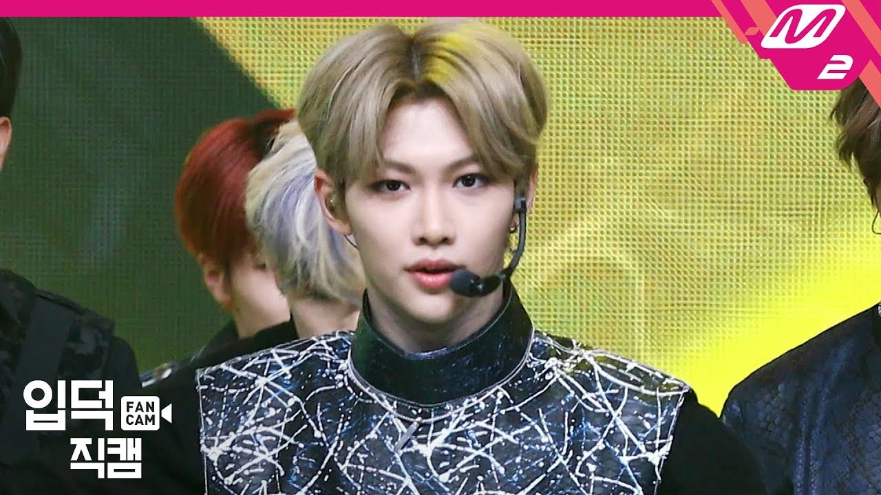 [입덕직캠] 스트레이 키즈 필릭스 직캠 'MIROH' (Stray Kids Felix FanCam) | @MCOUNTDOWN_2019.4.4