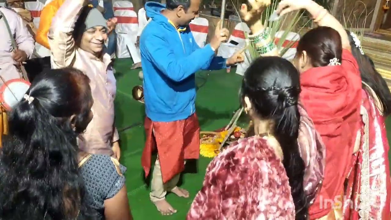 सुनीलजी चिंचोलीकर यांचा दमदार आवाज.आपल्या महाराष्ट्राच्या परंपरेतील हा गोंधळ जरूर शेअर करा9922707691