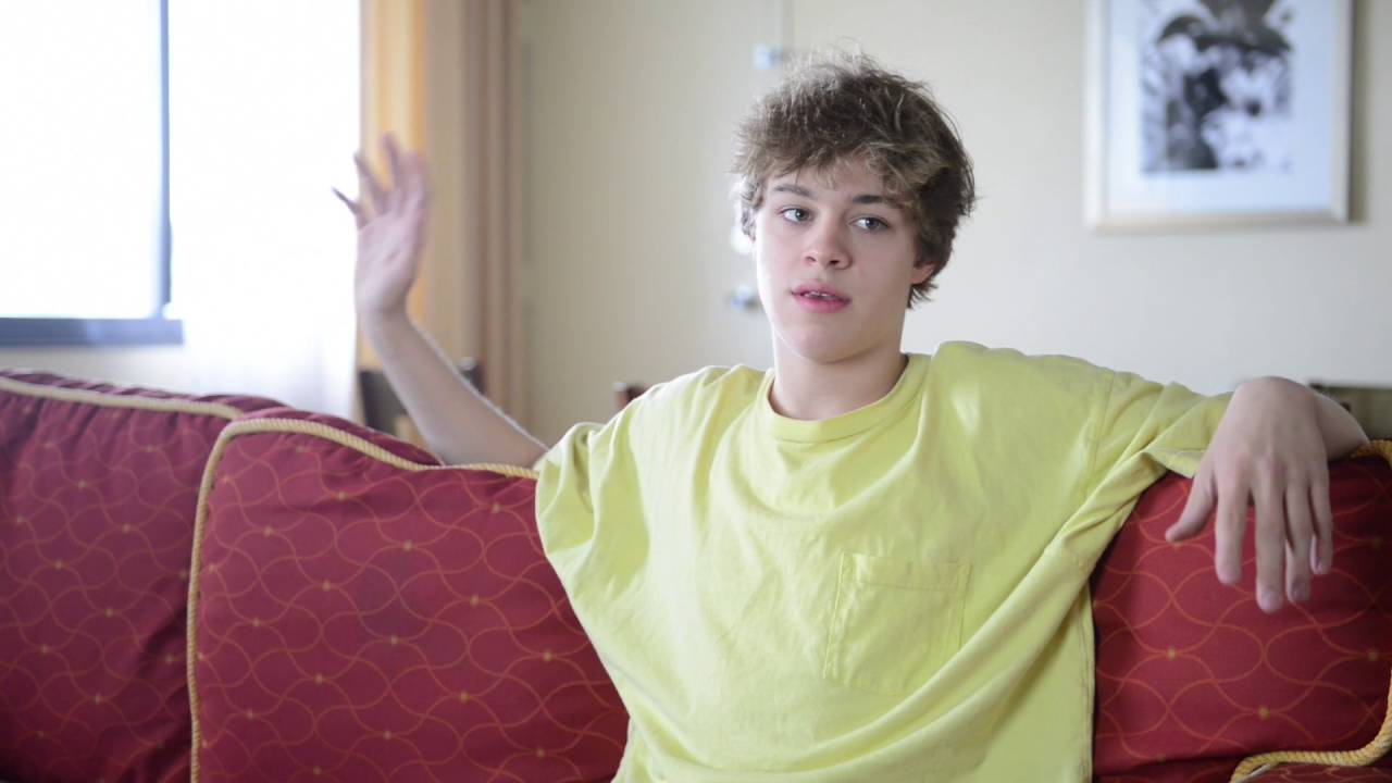 PressPlay - Exposing Christian Akridge