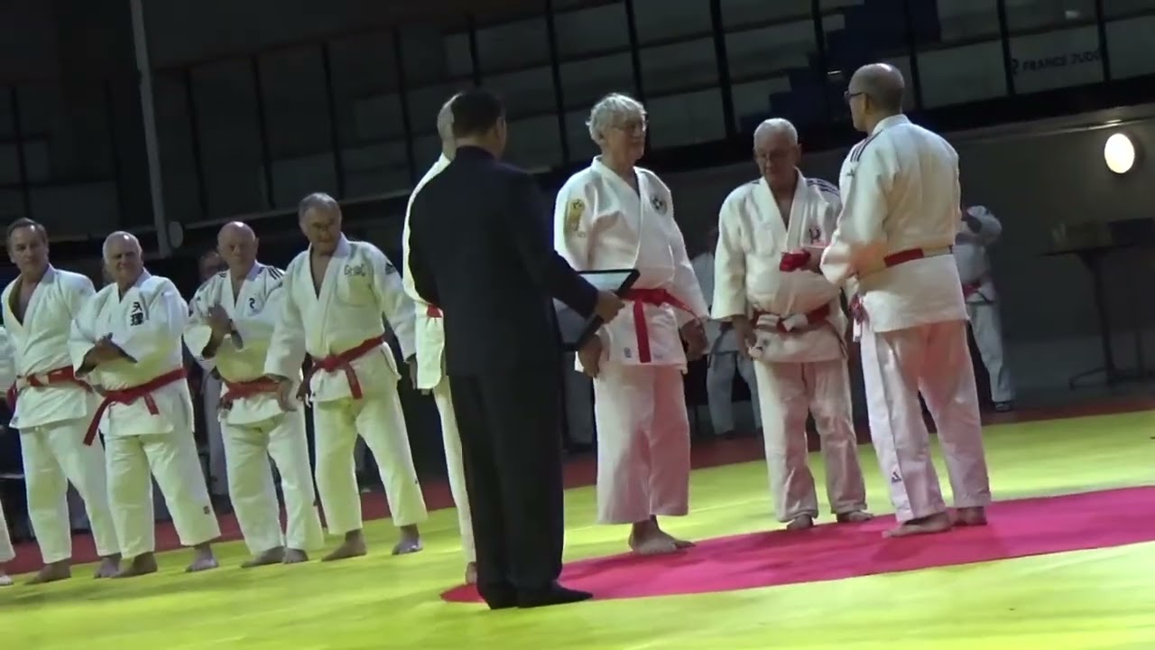 11 janvier 2025KAGAMI BIRAKI FRANCE JUDO Remise du 10ème DAN à Jean Luc Rougé