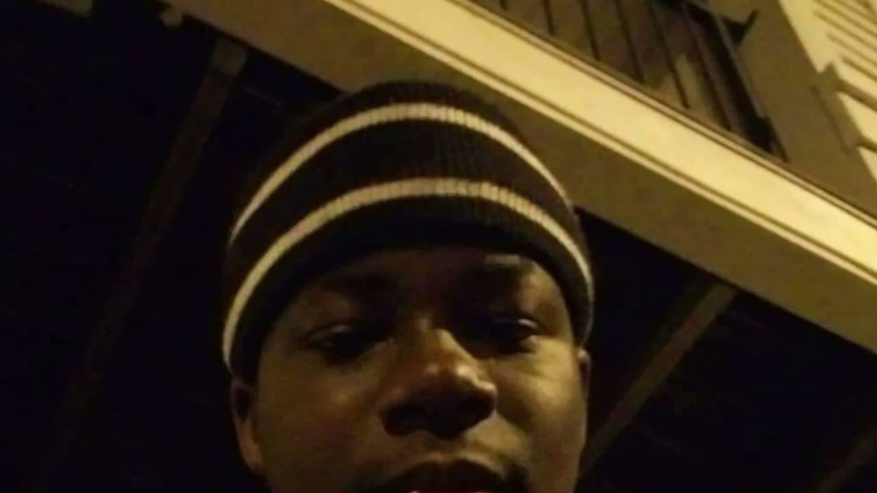 Keep it so real girl all through the town