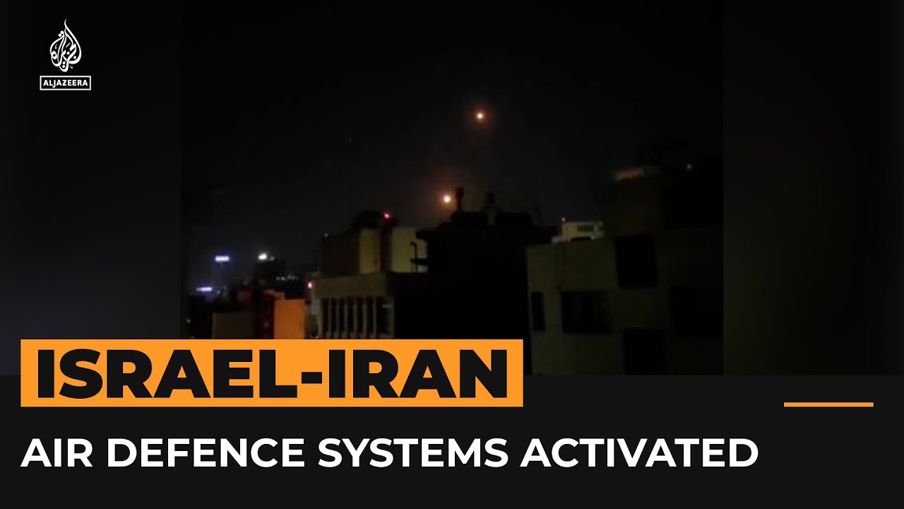 Video shows Iranian air defence systems activate during Israeli attack | AJ #Shorts