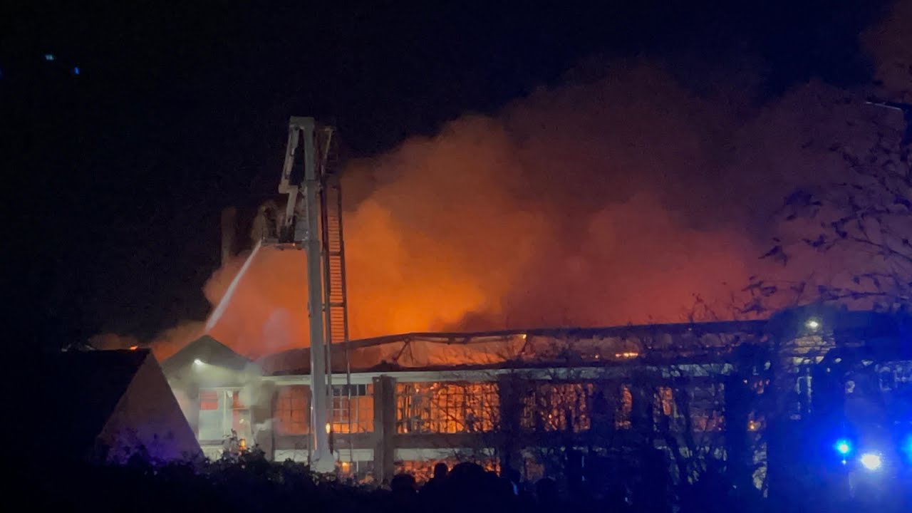 Norfolk Fire Crews tackle a HUGE fire at Norwich&rsquo;s derelict Van-Dal Shoe factory.