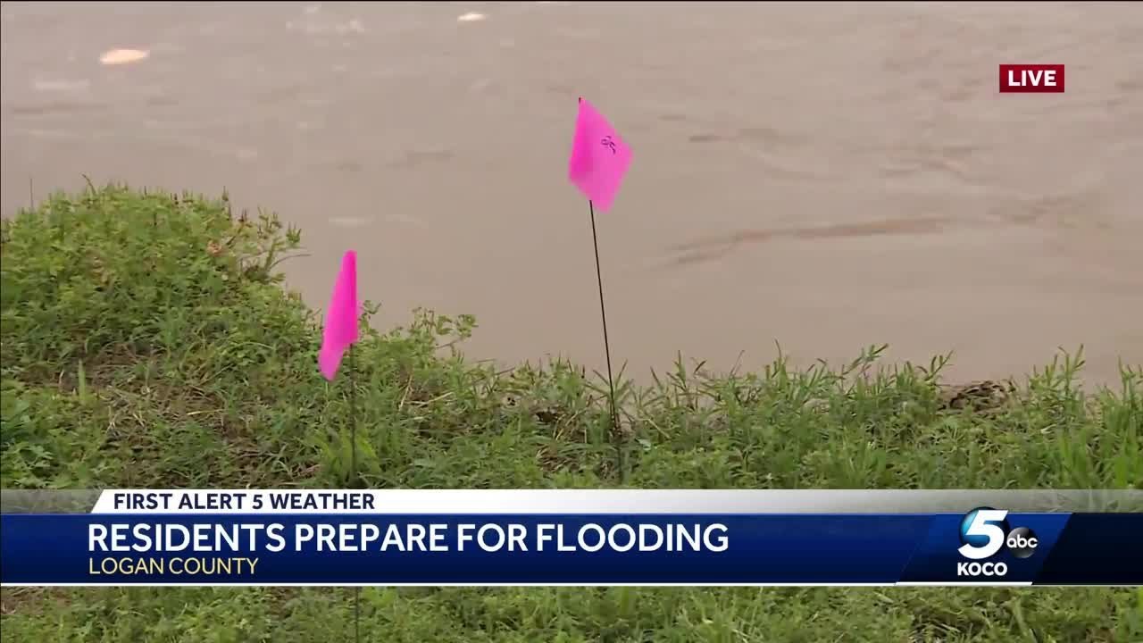 Residents watch closely as Cimarron River rises