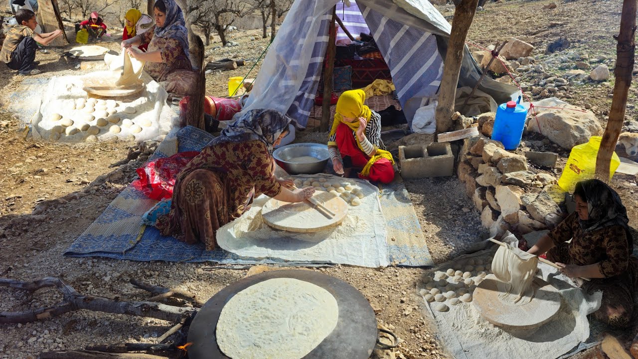 Nomadic life 🌄: Baking traditional local nomadic bread in the heart of the Zagros Mountains 🍞🌿
