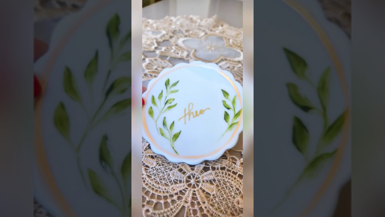 👼 Joia do Dia: Pintura em Porcelana para Batizado &ndash; Um Detalhe que Encanta!