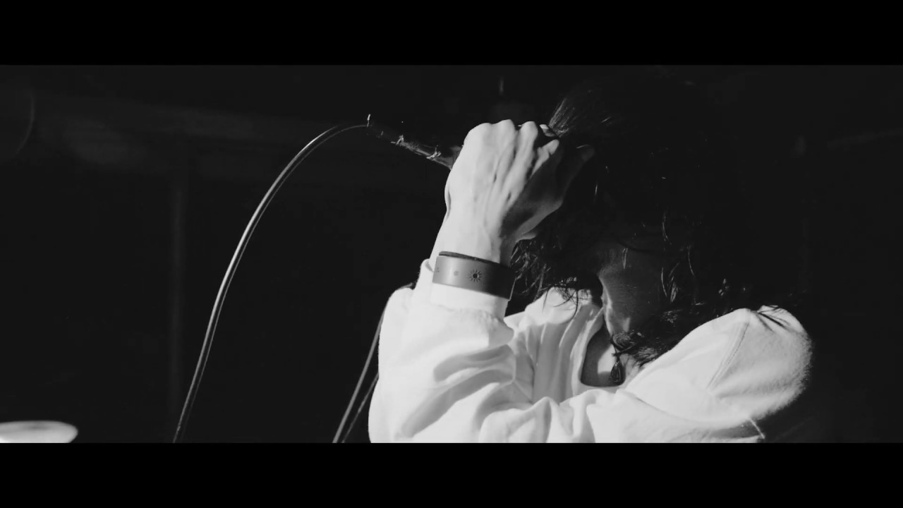 それでも尚、未来に媚びる『ハッピーエンド』MV