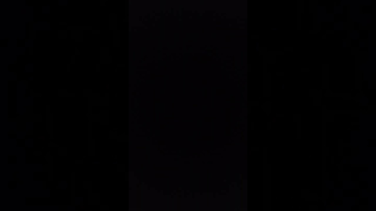 Música relajante en una pantalla negra