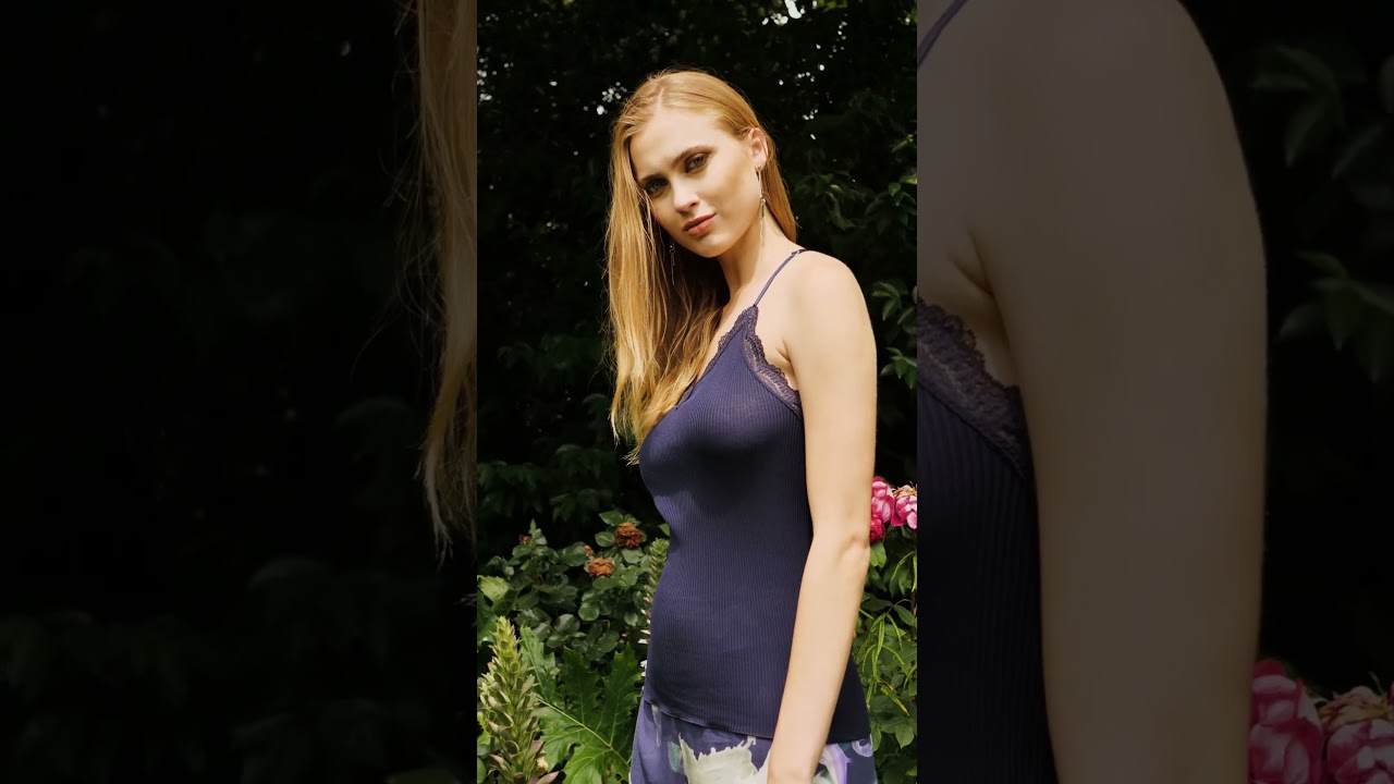 Eleganza e Comfort: Canottiera smanicata in Cotone Mercerizzato, Oscalito