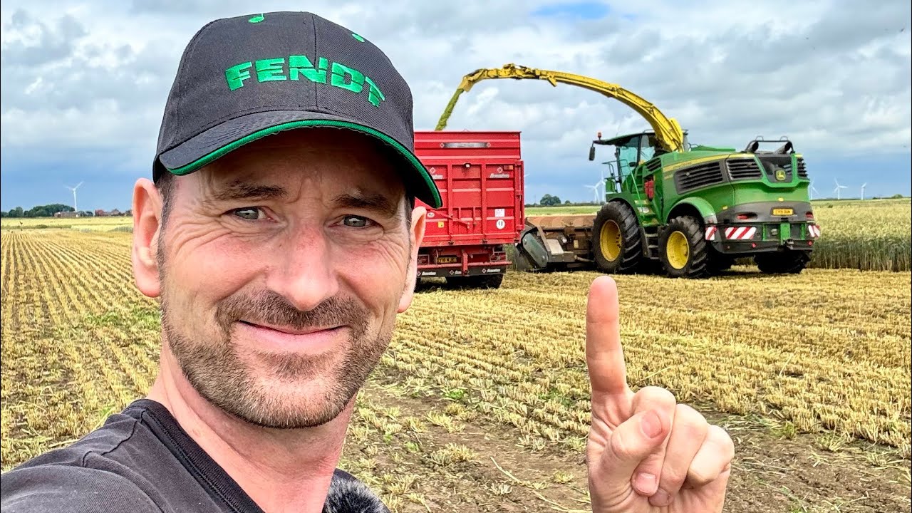 John Deere 9900i Forage Harvester on Rye #harvest2024