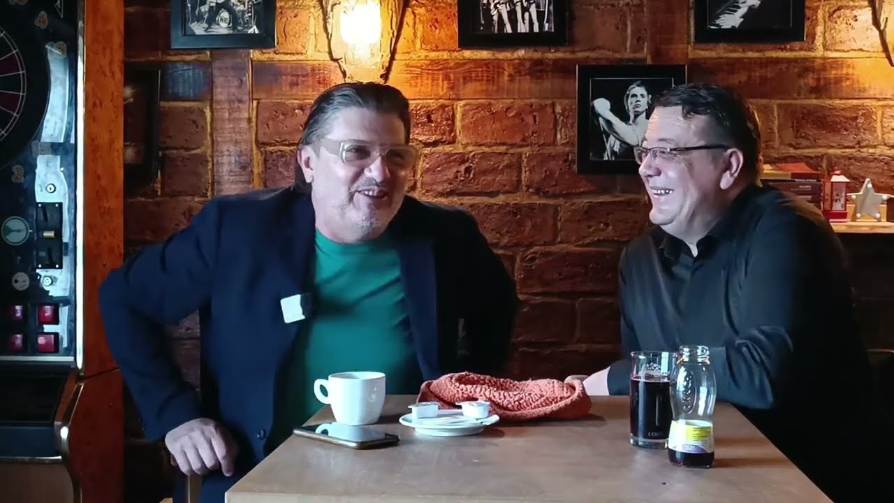 RAMBO AMADEUS KOD PČELA SE ZNA KO STA RADI A OVDJE NE ZNA