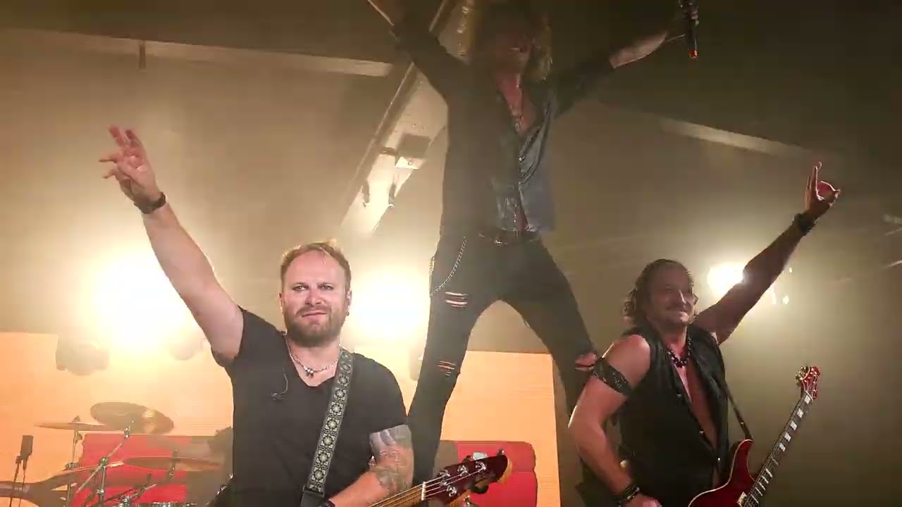 Kissin' Dynamite - Raise Your Glass (Live Malmö Melodic 2025-07-27)