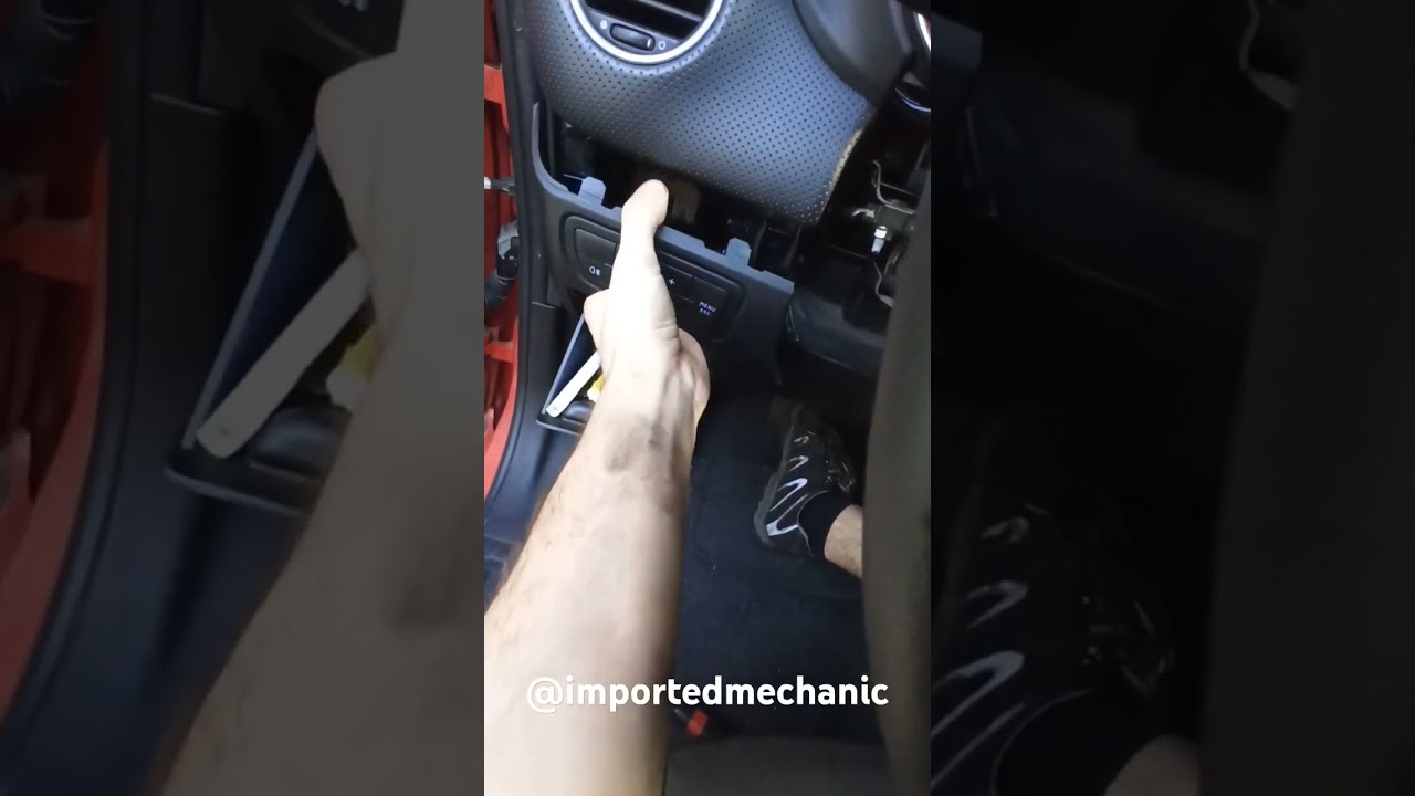 Fiat Punto Evo OBD location