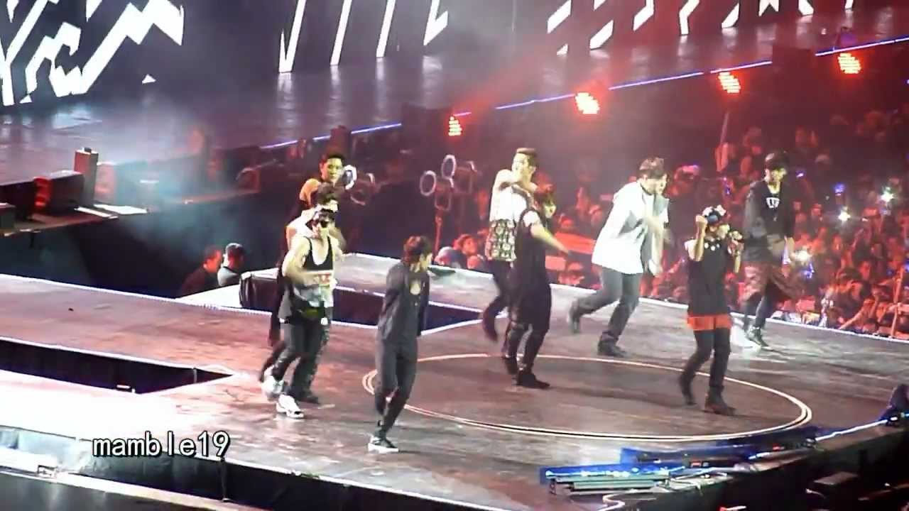 [HD FANCAM] Sexy, Free & Single (Super Junior) - Music Bank in Jakarta